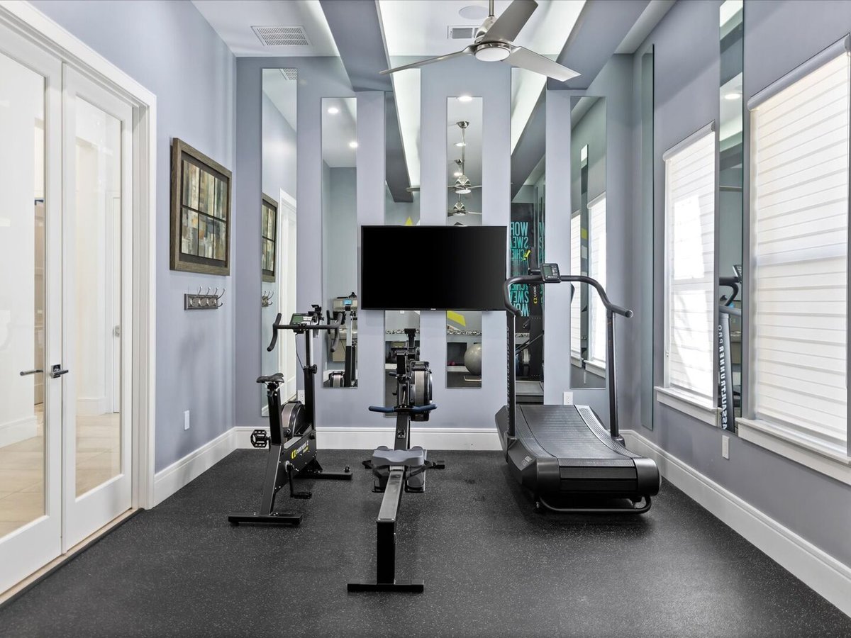 Unforgettable Utopia