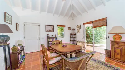 Luxury Villa Photo #15