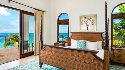 Luxury Villa Photo #37