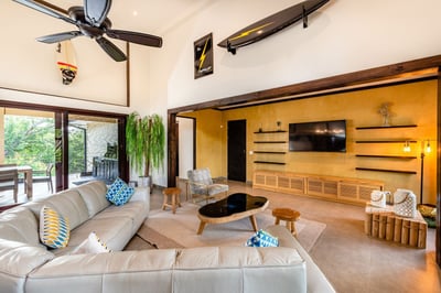 Luxury Villa Photo #8