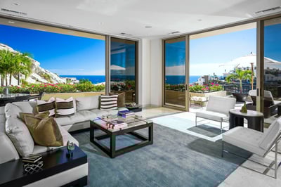 Luxury Villa Photo #7
