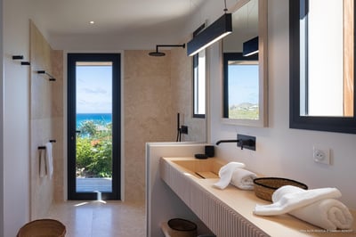 Luxury Villa Photo #44