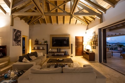 Luxury Villa Photo #48