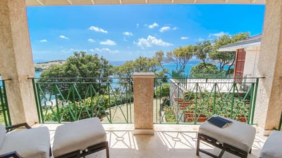 Luxury Villa Photo #23