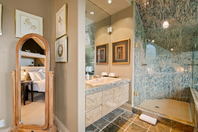 Luxury Villa Photo #23