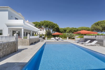 Luxury Villa Photo #5
