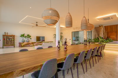 Luxury Villa Photo #9