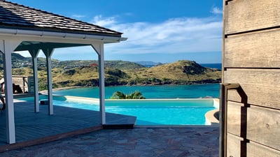 Luxury Villa Photo #4