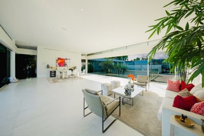 Luxury Villa Photo #14