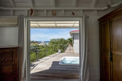 Luxury Villa Photo #26