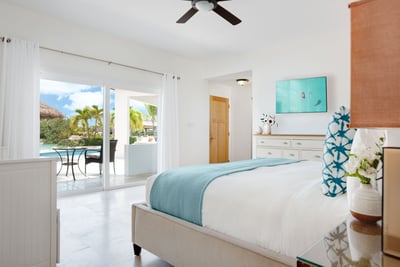 Luxury Villa Photo #12