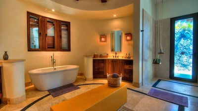 Luxury Villa Photo #34