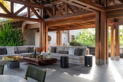 Luxury Villa Photo #12
