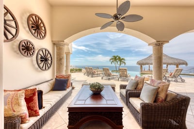 Luxury Villa Photo #23