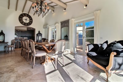 Luxury Villa Photo #14