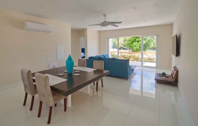 Luxury Villa Photo #16