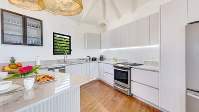 Luxury Villa Photo #11