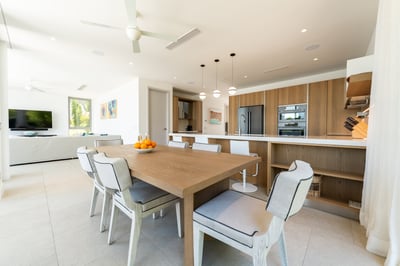 Luxury Villa Photo #17