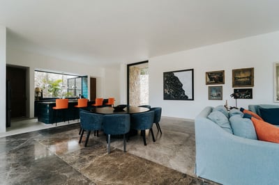 Luxury Villa Photo #16