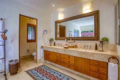 Luxury Villa Photo #35