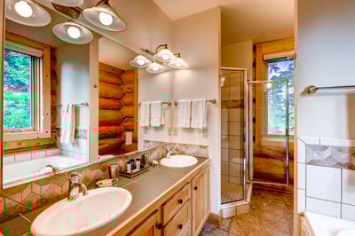 Main floor king ensuite