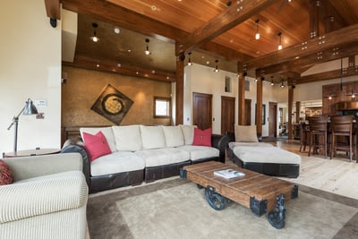 Luxury Villa Photo #4