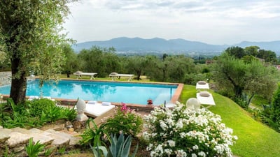 Luxury Villa Photo #2