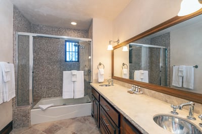 Luxury Villa Photo #32