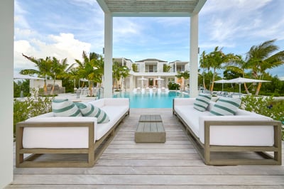 Luxury Villa Photo #2