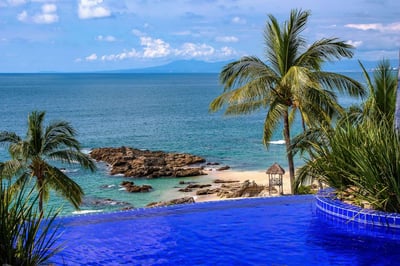 Luxury Villa Photo #7
