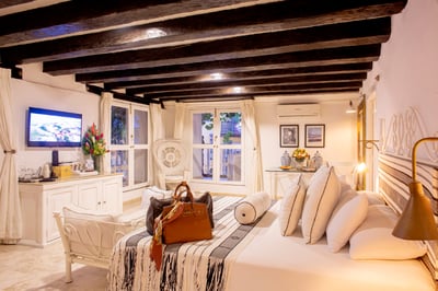 Luxury Villa Photo #45