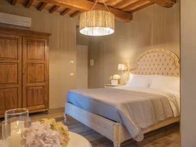Luxury Villa Photo #19