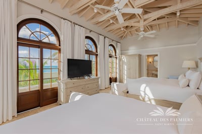 Luxury Villa Photo #22