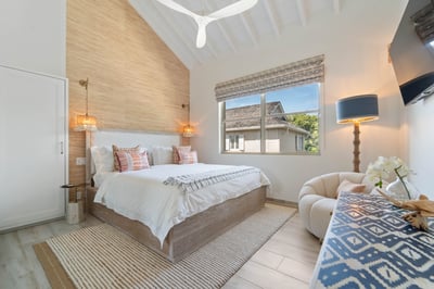 Luxury Villa Photo #22