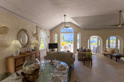 Luxury Villa Photo #8