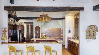 Luxury Villa Photo #17