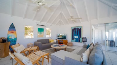 Luxury Villa Photo #9