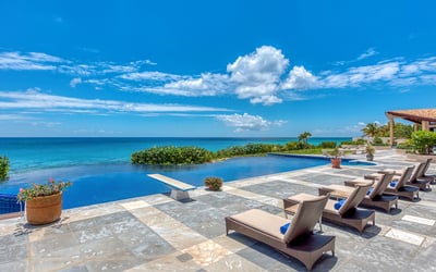Luxury Villa Photo #6