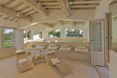 Luxury Villa Photo #49