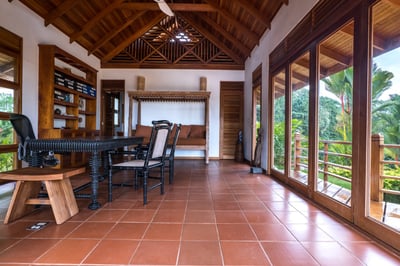 Luxury Villa Photo #39