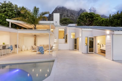 Luxury Villa Photo #18