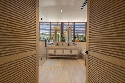 Luxury Villa Photo #20