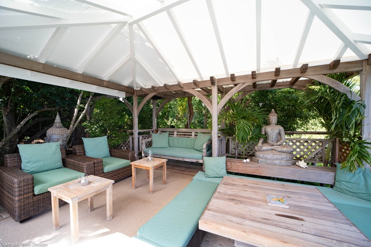 Terrace & Pool: Outdoor and private with deckchairs. - Image 8