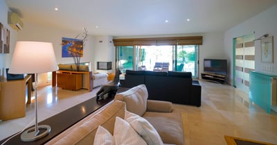 Luxury Villa Photo #44