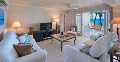 Luxury Villa Photo #3