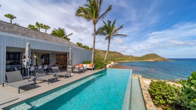 Luxury Villa Photo #2