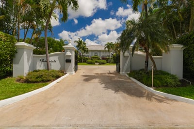 Luxury Villa Photo #34