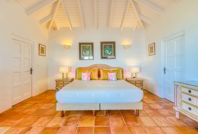Luxury Villa Photo #19