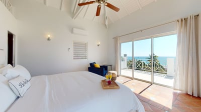 Luxury Villa Photo #35