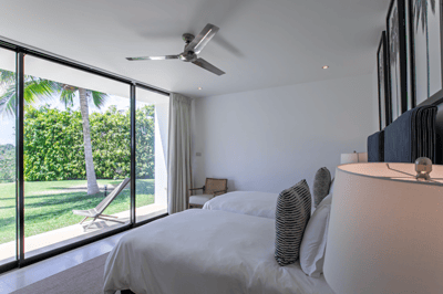Luxury Villa Photo #36